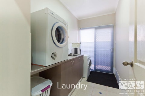 3 Kestrel Place - Lightning Ridge Tourism 16