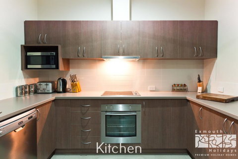 3 Kestrel Place - Lightning Ridge Tourism 7