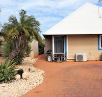 Osprey Holiday Village Unit 213/1 Bedroom - Spa bath king size bed perfect for any couple - Lightning Ridge Tourism