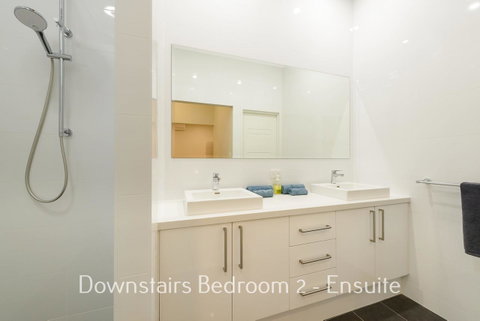 32 Corella Court - Lightning Ridge Tourism 9