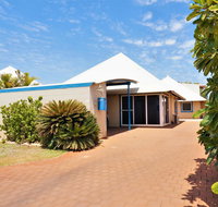Osprey Holiday Village Unit 119 - Close to the pool - Lightning Ridge Tourism