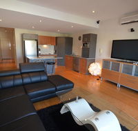 The Arcadia Apartment - Lightning Ridge Tourism