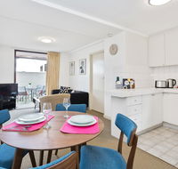 South Perth Executive Apartment - Lightning Ridge Tourism