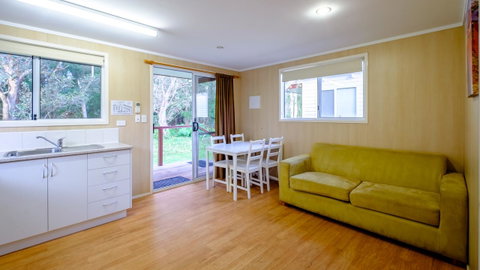 Australind Tourist Park - Lightning Ridge Tourism 35