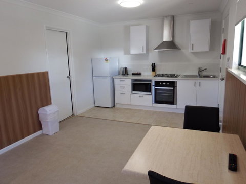 Australind Tourist Park - Lightning Ridge Tourism 8