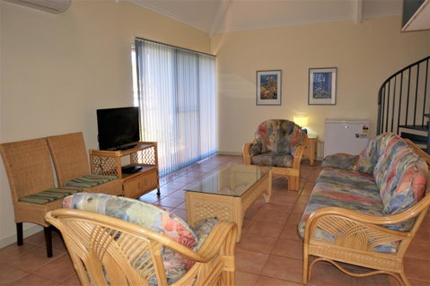 Osprey Holiday Village Unit 102 - Lightning Ridge Tourism 3