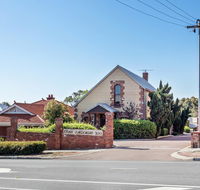 100 on South Callan Apartments - Lightning Ridge Tourism