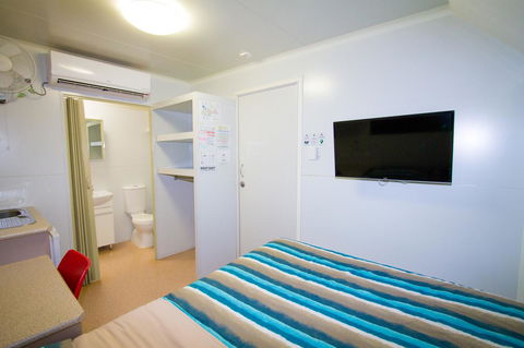 Meekatharra Accommodation Centre - Lightning Ridge Tourism 20