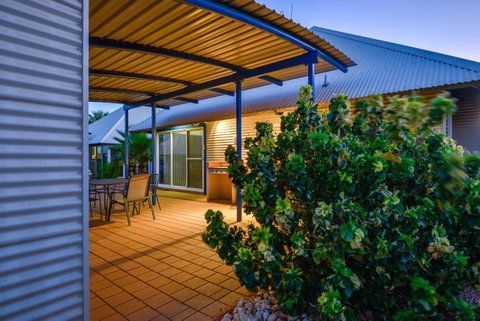 Osprey Holiday Village Unit 118 - Lightning Ridge Tourism 18