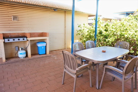 Osprey Holiday Village Unit 118 - Lightning Ridge Tourism 16