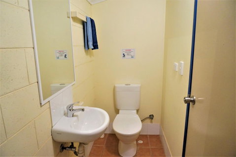 Osprey Holiday Village Unit 118 - Lightning Ridge Tourism 15