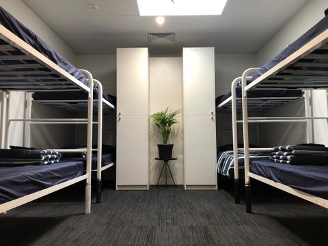 Spinners Hostel - Lightning Ridge Tourism 8