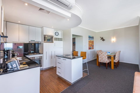 A 406 FANTASTIC OCEAN BEACH And MARINA VIEW APT - MANDURAH - Lightning Ridge Tourism 21