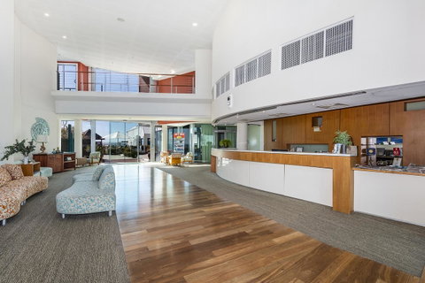 A 406 FANTASTIC OCEAN BEACH And MARINA VIEW APT - MANDURAH - Lightning Ridge Tourism 6