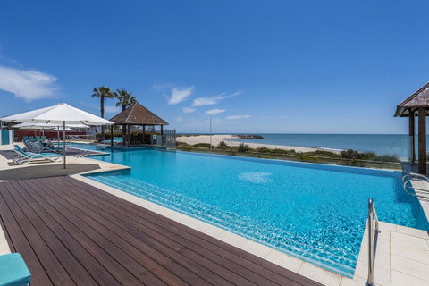 A 406 FANTASTIC OCEAN BEACH And MARINA VIEW APT - MANDURAH - Lightning Ridge Tourism 1
