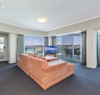 A 406 FANTASTIC OCEAN BEACH and MARINA VIEW APT AT SEASHELLS RESORT - Lightning Ridge Tourism