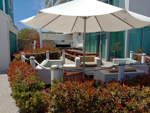 A 406 FANTASTIC OCEAN BEACH And MARINA VIEW APT - MANDURAH - Lightning Ridge Tourism 8