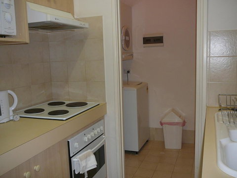 Dragonfly Apartment On Regal - Lightning Ridge Tourism 19
