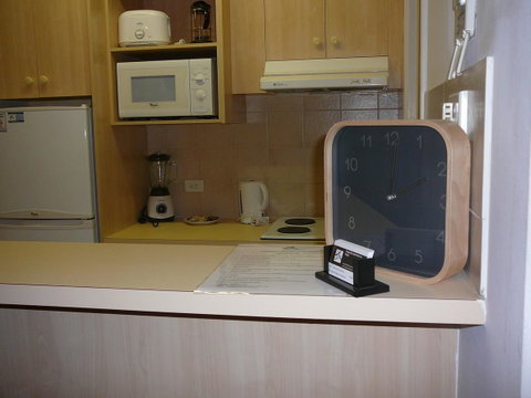 Dragonfly Apartment On Regal - Lightning Ridge Tourism 18