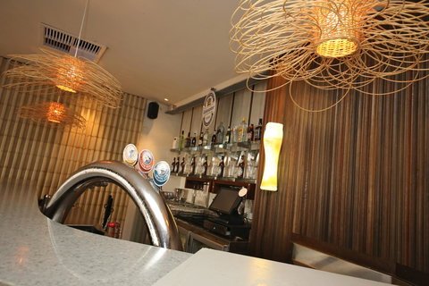 The Marina Hotel - Mindarie - Lightning Ridge Tourism 10