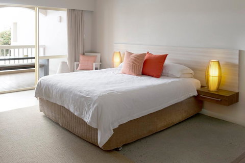 The Marina Hotel - Mindarie - Lightning Ridge Tourism 5