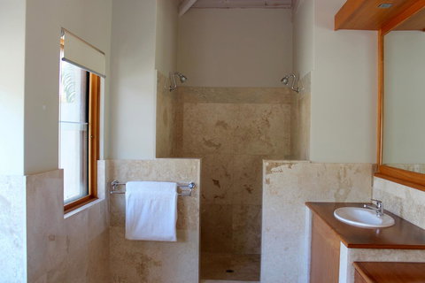 Moana Spa Villas - Prime Yallingup Location - Lightning Ridge Tourism 14