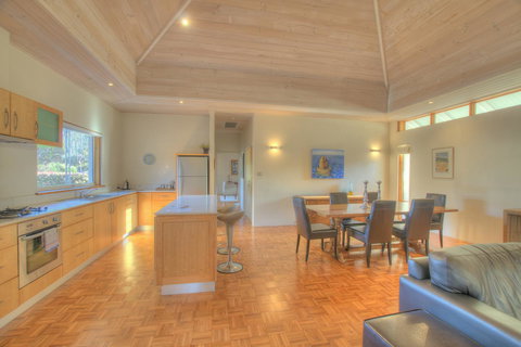 Moana Spa Villas - Prime Yallingup Location - Lightning Ridge Tourism 15