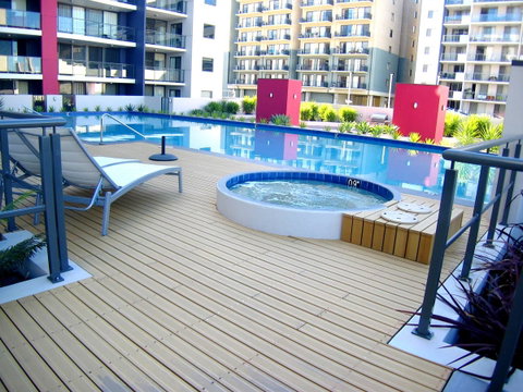 128 On The Terrace - Executive Escapes - Lightning Ridge Tourism 0