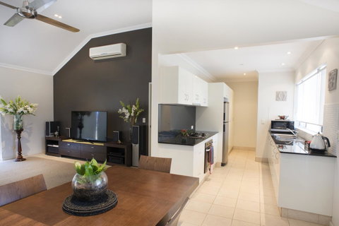 Gecko Lodge Kalbarri - Lightning Ridge Tourism 13