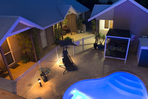 Gecko Lodge Kalbarri - Lightning Ridge Tourism 1