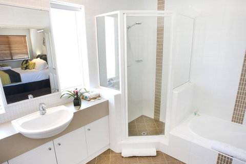 Gecko Lodge Kalbarri - Lightning Ridge Tourism 12