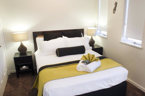 Gecko Lodge Kalbarri - Lightning Ridge Tourism 14