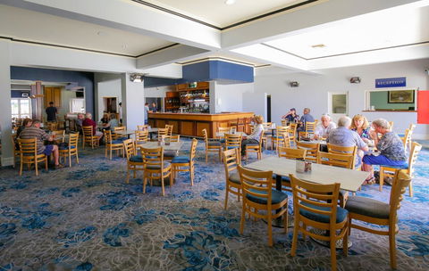 Esplanade Hotel Busselton - Lightning Ridge Tourism 5