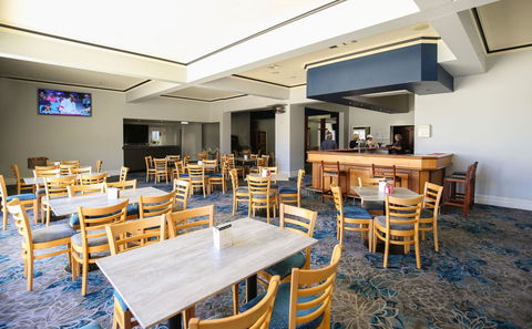 Esplanade Hotel Busselton - Lightning Ridge Tourism 30