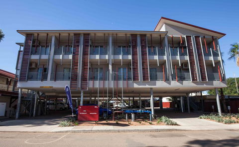 Beadon Bay Hotel - Lightning Ridge Tourism 12