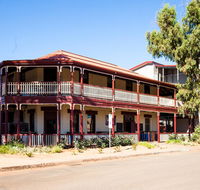 Beadon Bay Hotel - Lightning Ridge Tourism