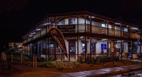 Beadon Bay Hotel - Lightning Ridge Tourism 20