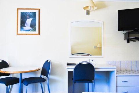 Comfort Inn Devonport - Lightning Ridge Tourism 43