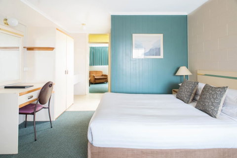 Comfort Inn Devonport - Lightning Ridge Tourism 18