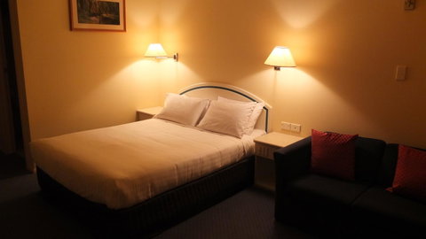 Comfort Inn Devonport - Lightning Ridge Tourism 37