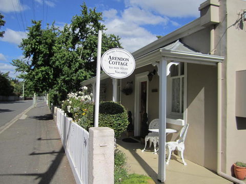 Arendon Cottage - Lightning Ridge Tourism 2