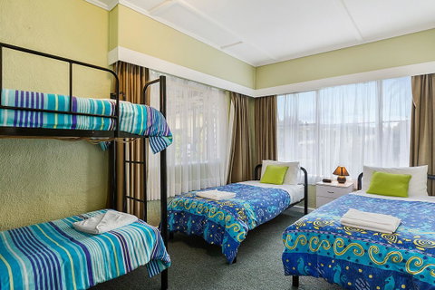Smugglers Rest Apartments Dover - Lightning Ridge Tourism 14