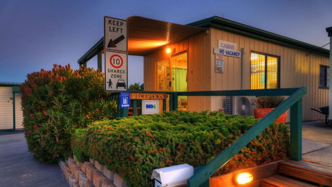 Bicheno Cabin Park - Lightning Ridge Tourism 0