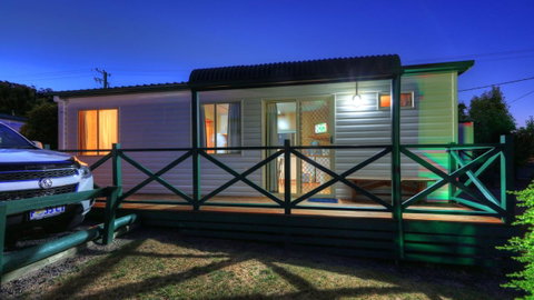 Bicheno Cabin Park - Lightning Ridge Tourism 14