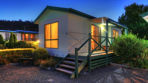 Bicheno Cabin Park - Lightning Ridge Tourism 37