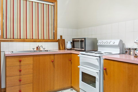 Anabel\'s Of Scottsdale - Lightning Ridge Tourism 14