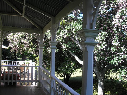 Anabel\'s Of Scottsdale - Lightning Ridge Tourism 30