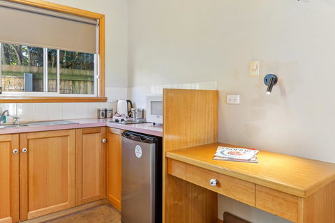 Anabel\'s Of Scottsdale - Lightning Ridge Tourism 22