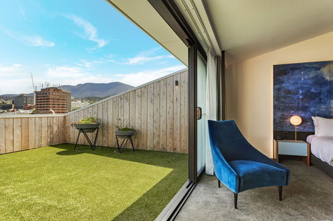 MACq 01 Hotel - Lightning Ridge Tourism 6