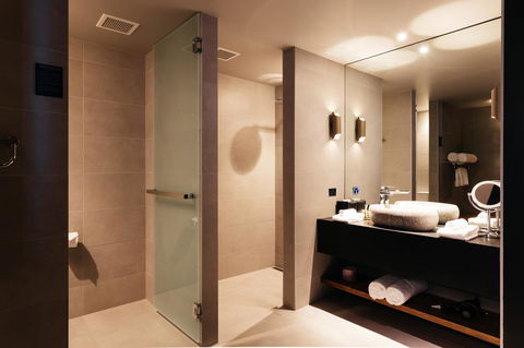 MACq 01 Hotel - Lightning Ridge Tourism 2